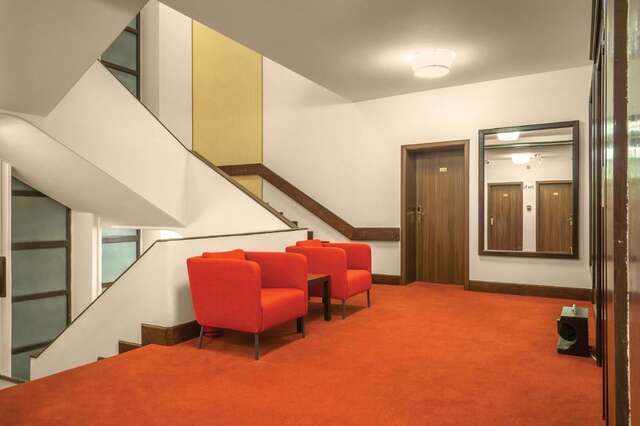 Отель Capitol Hotel Бухарест-41