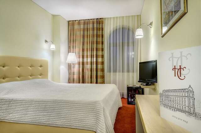 Отель Capitol Hotel Бухарест-54