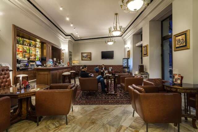 Отель Capitol Hotel Бухарест-10