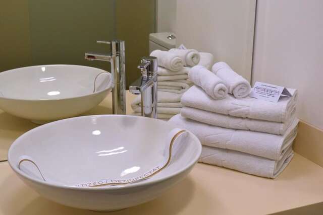 Отель Capitol Hotel Бухарест-83